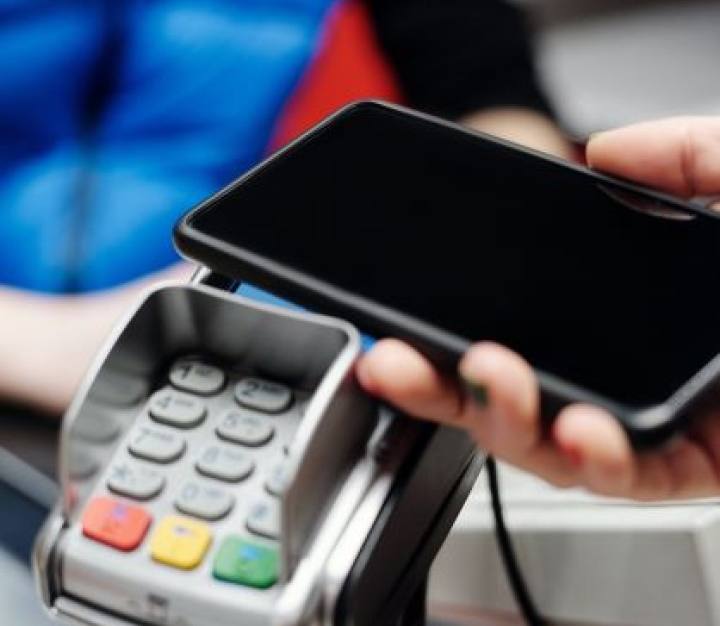 Shop credit card terminal and mobile phone payment
