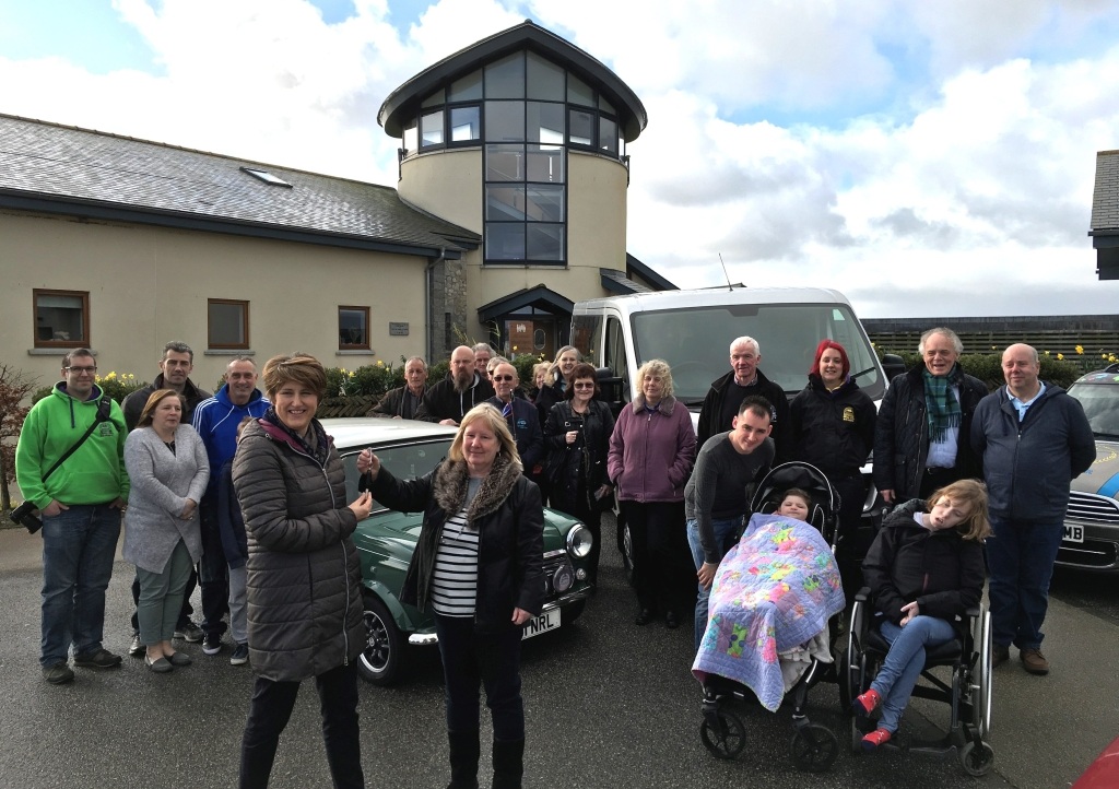 Little Harbour receives minibus donation from Legendary Grand Tour